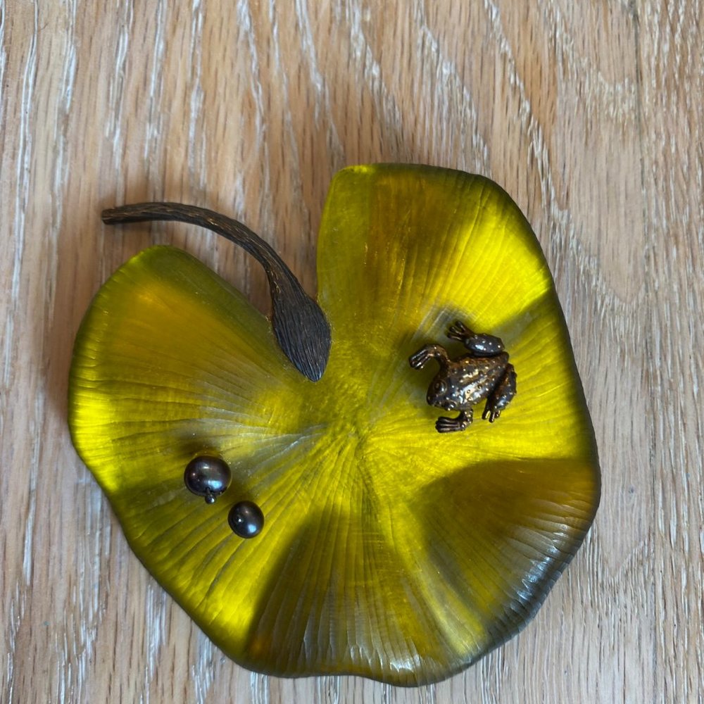 Alexis Bittar Vintage Lucite Leaf Art Brooch/ Pin